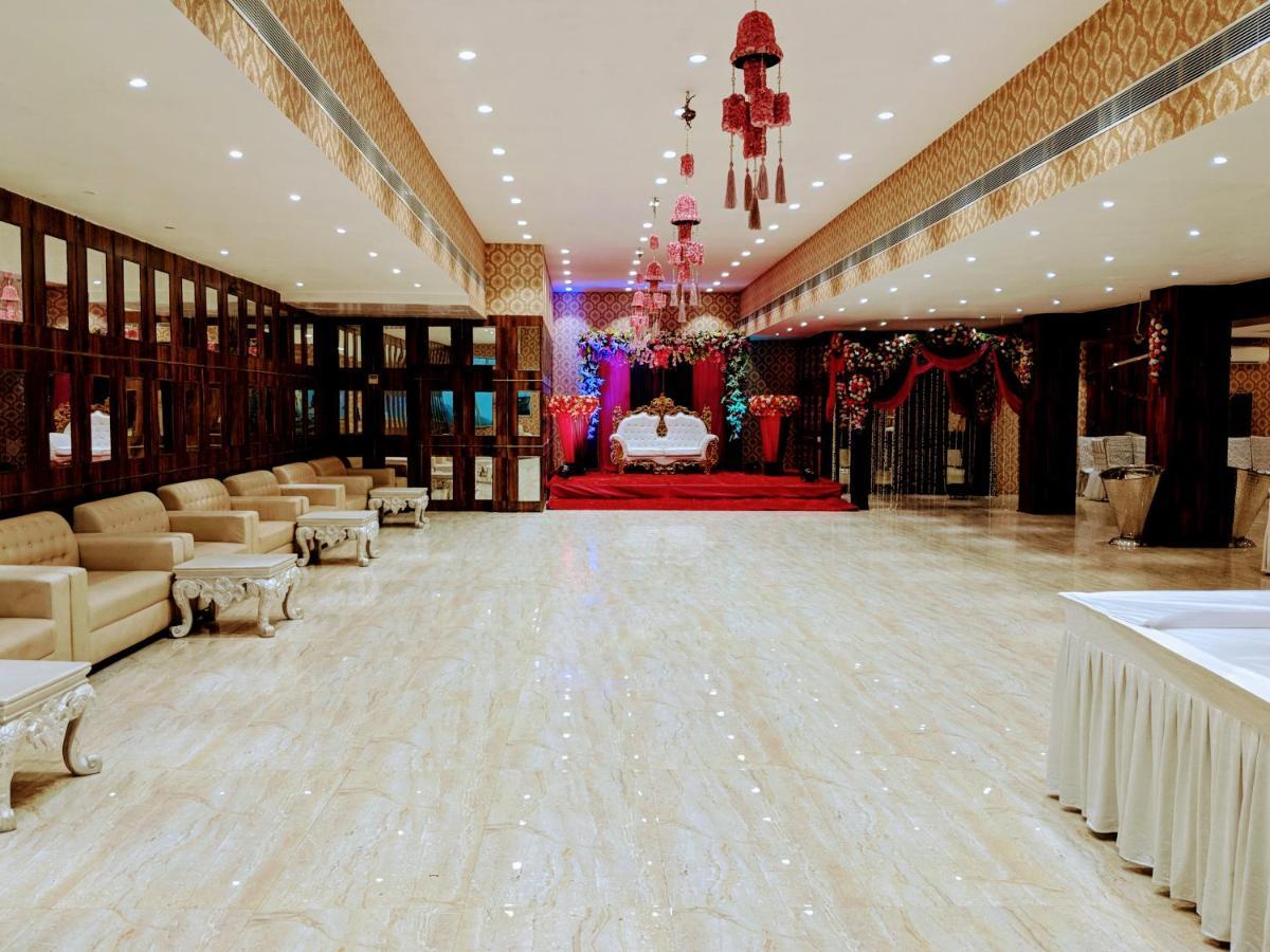 The Prestige Hotel & Convention Panposh Экстерьер фото