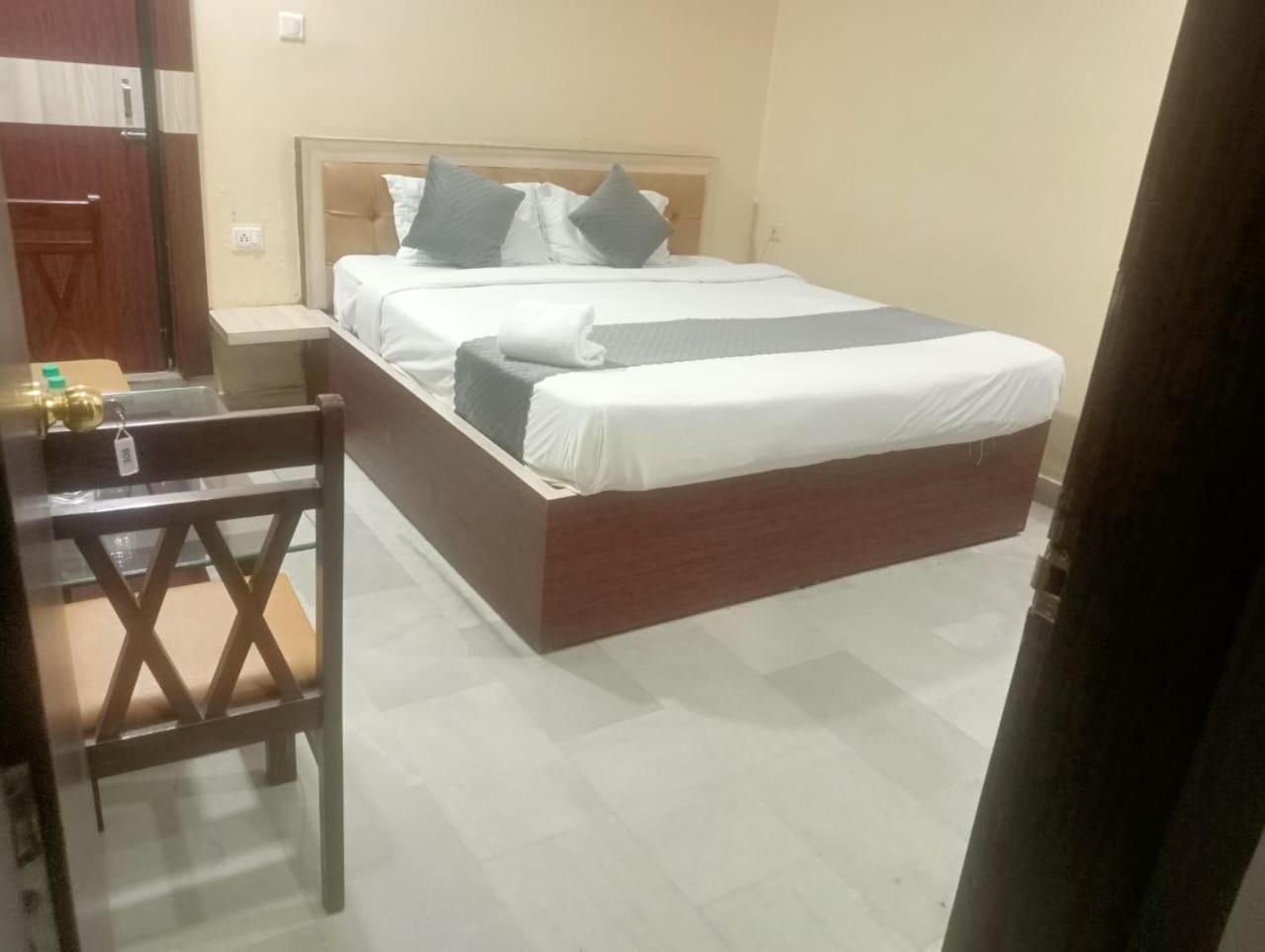 The Prestige Hotel & Convention Panposh Экстерьер фото